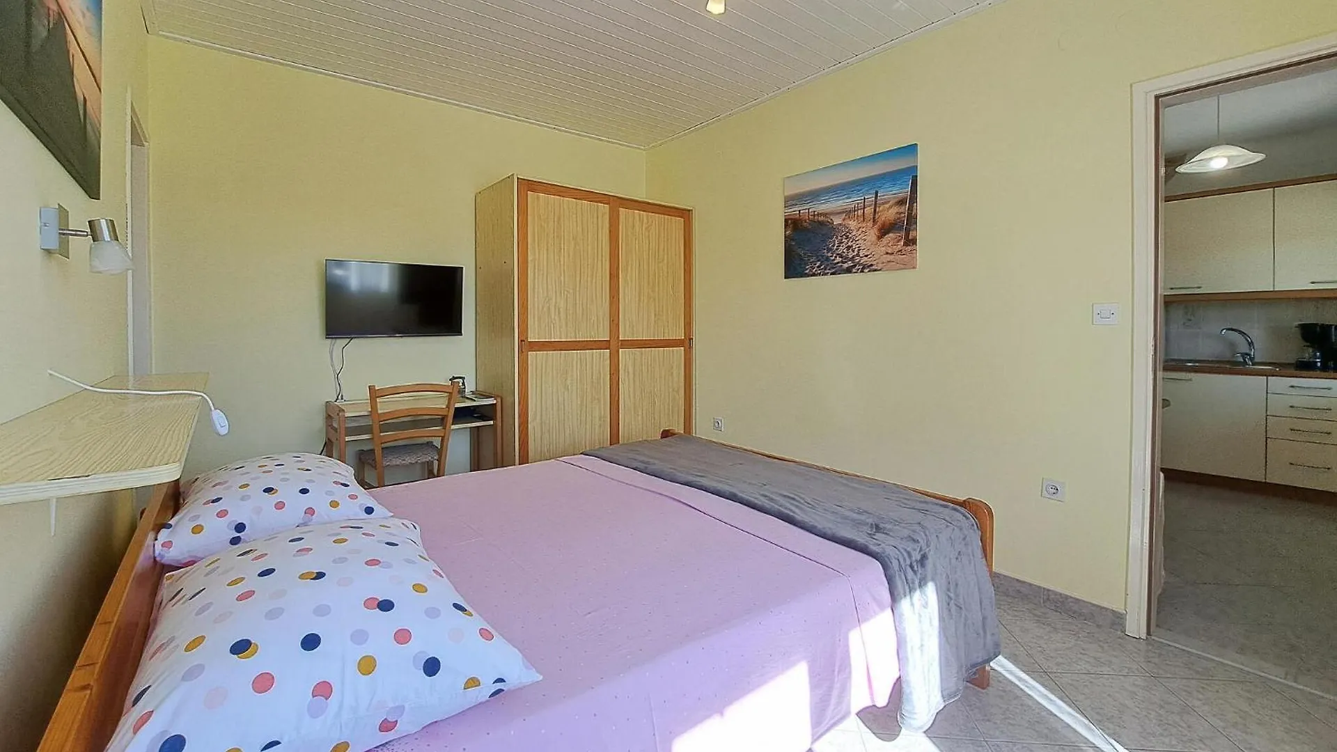 Gorgeous Apartment In Medulin With Kitchen Croatia